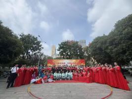 情满双节暖民心 便民集市聚祥和